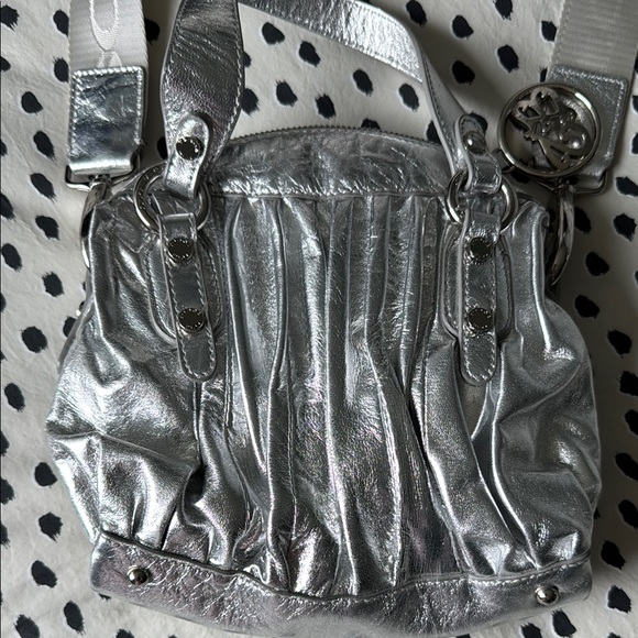 Silver leather TOSCA Crossbody Bag - Picture 8 of 10